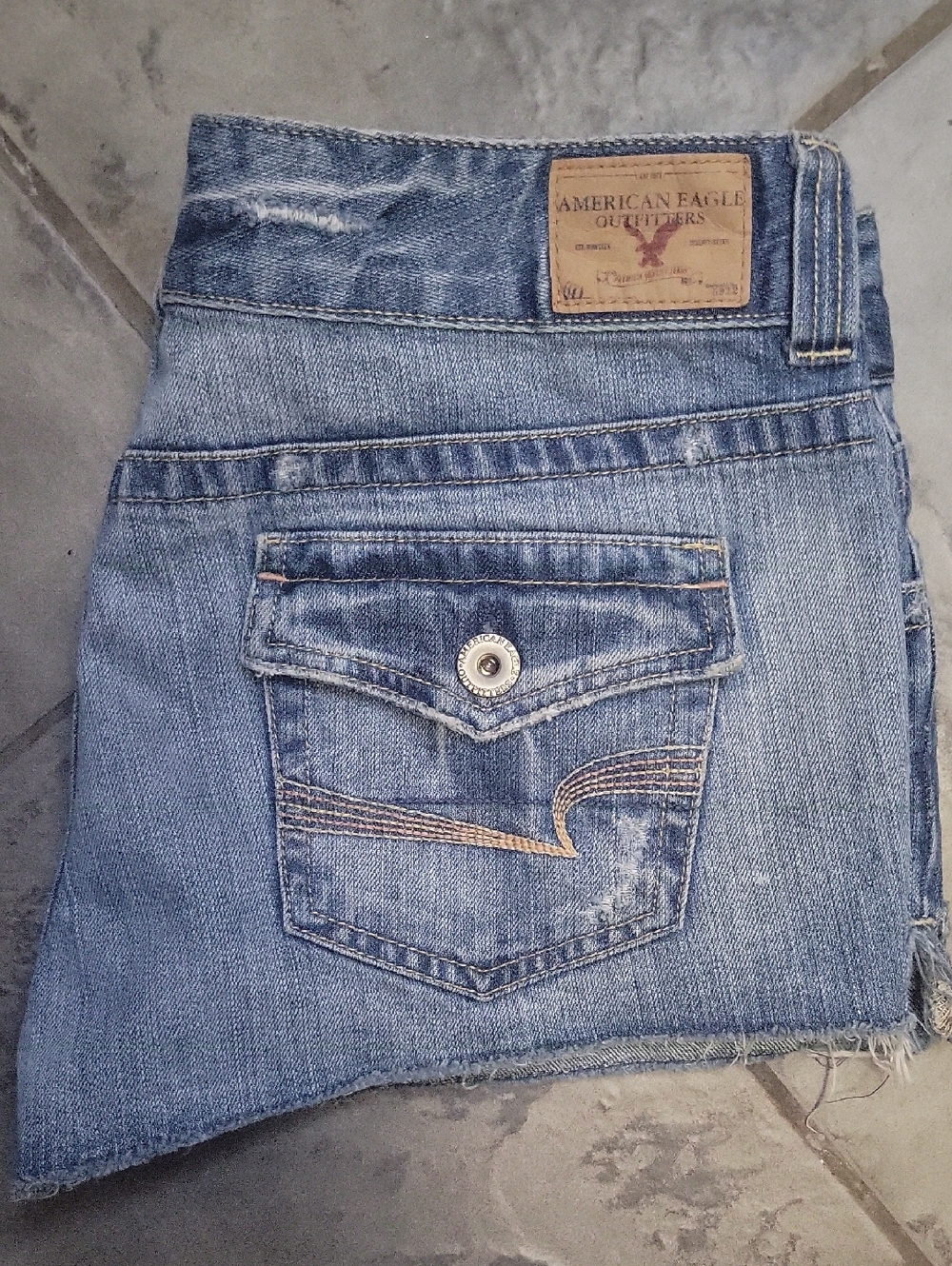 American Eagle Outfitters Light Blue Cropped Shorts